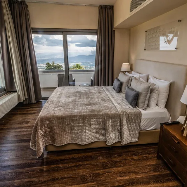 Presidential, Deluxe, Suite, King Bed, Droushia Heights Hotel 2/7