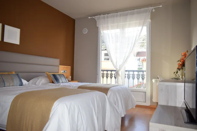 Standard, Queen Bed, Vida Mar De Laxe 3/7