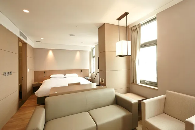 Corner Suite, MAYPLACE SEOUL DONGDAEMUN 3/7