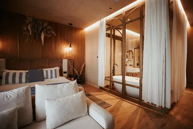 جناح بسرير كينج مع أريكة بجاكوزي، Flower Hotels & Resorts 2/2