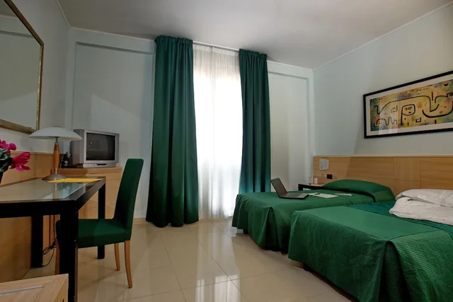 Room, Twin Beds, Le Torri Hotel 3/6