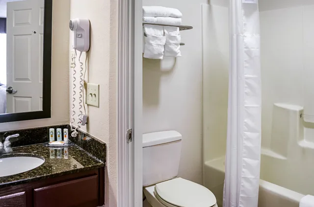 غرفة قياسية بسريرين مزدوجين للمدخنين، Quality Inn Vicksburg 9/10
