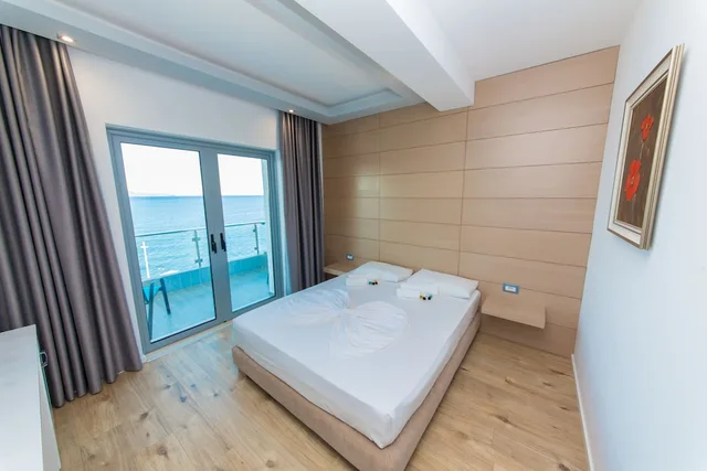 2 Bedrooms, Family, Queen and Twin Beds, Sea View, Balcony, Hotel Saranda Palace 10/10