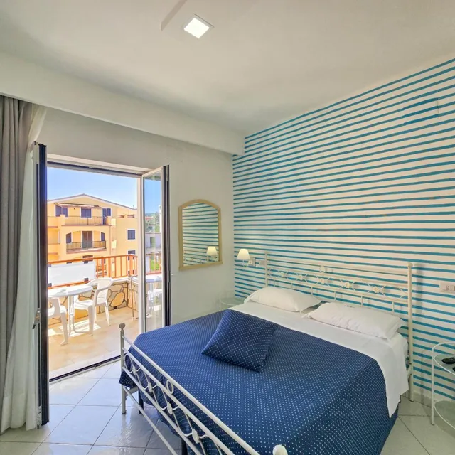 غرفة بإطلالة على المدينة، HOTEL CALANCA 1/5