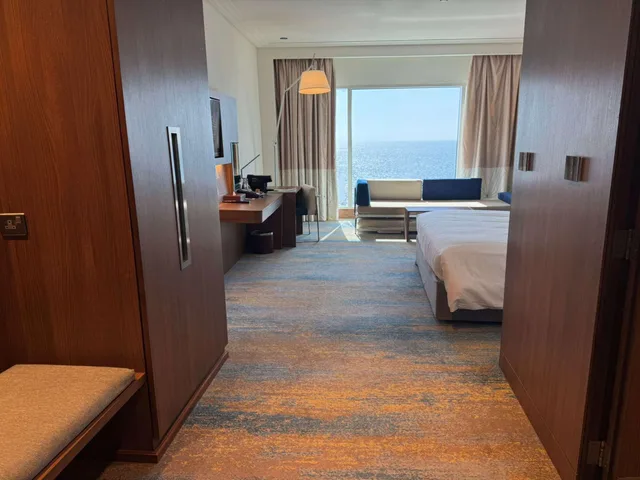غرفة سوبيريور بسرير مزدوج بإطلالة على البحر، نوفوتيل جازان(Novotel Jazan Hotel) 6/10