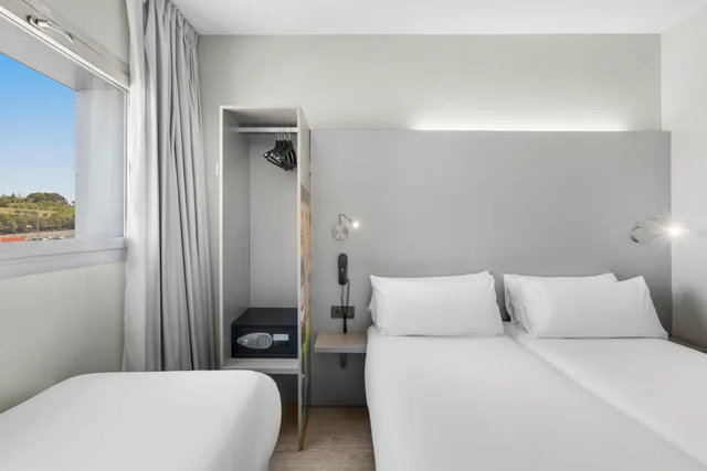 غرفة عائلية، B&B HOTEL Barcelona Granollers 2/8
