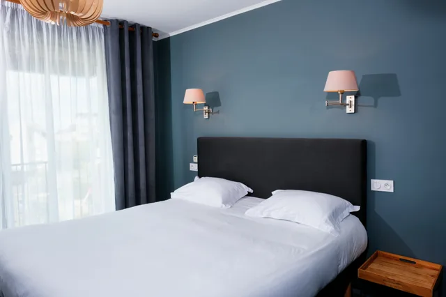 غرفة كومفورت بسرير مزدوج، Hotel the Originals Roscoff Armen Le Triton 2/4