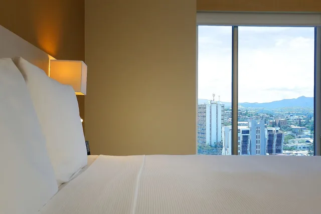 غرفة بسرير كينج في طابق مرتفع، Hyatt Place Tegucigalpa 2/3