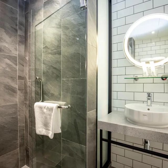 Bong Soo, Twin Beds، Santa Grand Signature Kuala Lumpur 4/6