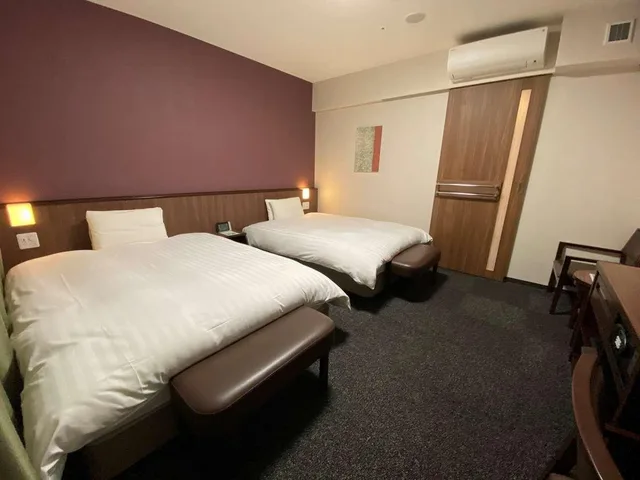 Moderate, Twin Beds، Myojin no Yu Dormy Inn Premium Kanda 3/3