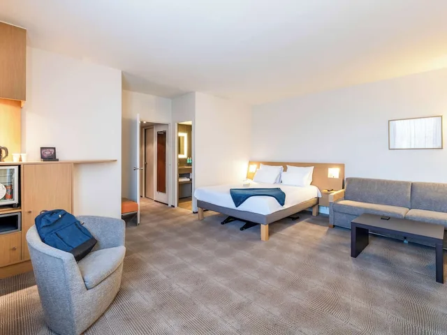 غرفة تنفيذية بسرير مزدوج مع أريكة، NOVOTEL GRENOBLE CENTRE 5/10