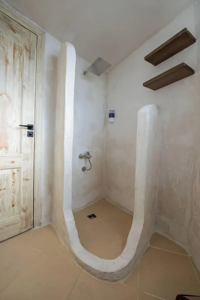 Basic, King Bed, Mountain View, Allergy Friendly، 3 Pyramids View Inn 10/10