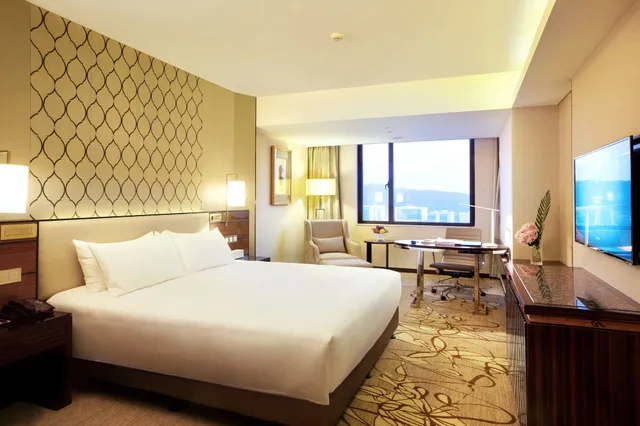 غرفة تنفيذية بإطلالة على المدينة، Xiamen Airlines Lakeside Hotel 1/3