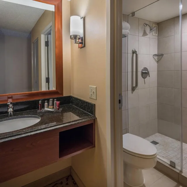 غرفة بسرير كينج أو سرير مزدوج، Provo Marriott Hotel And Conference Center 3/4