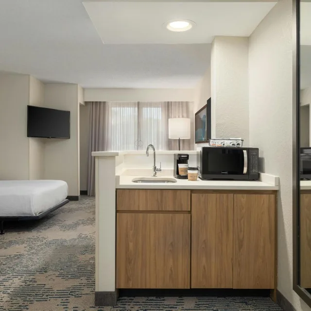 جناح بسريرين مزدوجين مع سرير سحّاب إضافي مع أريكة لذوي الإعاقة، Springhill Suites By Marriott Boca Raton 2/3