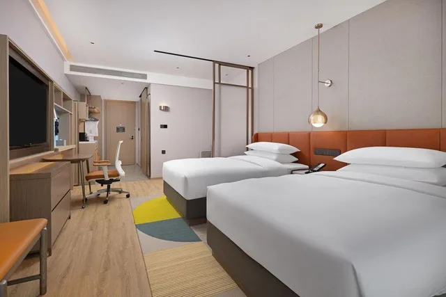 Flexible Deluxe Twin Room، Home2 Suites by Hilton Chengdu Qingyan 2/2