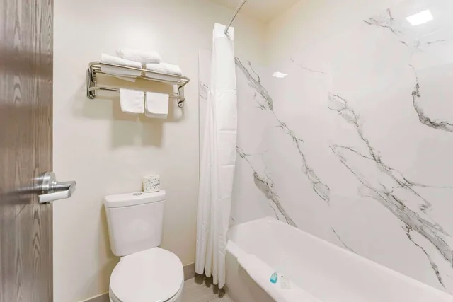 غرفة بسريرين مزدوجين، Suburban Studios LaVale-Cumberland 6/6