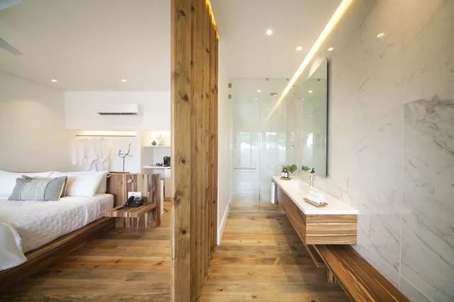 غرفة ديلوكس بسرير كينج بإطلالة على الحديقة بمسبح خاص، Ibagari Boutique Hotel - Adults Only 2/3