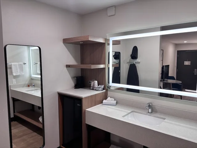 غرفة قياسية بسريرين كوين، Best Western San Diego Pacific Beach/Mission Bay 6/7