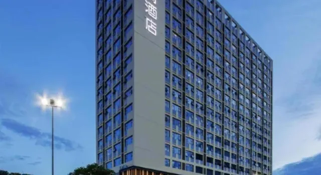 Echarm Hotel Nanning Jiangbin Park River view، نانينغ 8/77