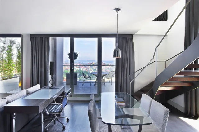 جناح كلوب بسرير كينج، Le Meridien Istanbul Etiler 2/6