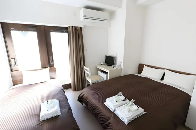 غرفة قياسية ثلاثية بسرير مزدوج وسرير فردي، Oak Hotel Edo - Hostel 3/3