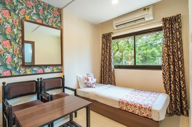 غرفة ديلوكس رباعية بسريرين مزدوجين، Hotel Campal 5/10