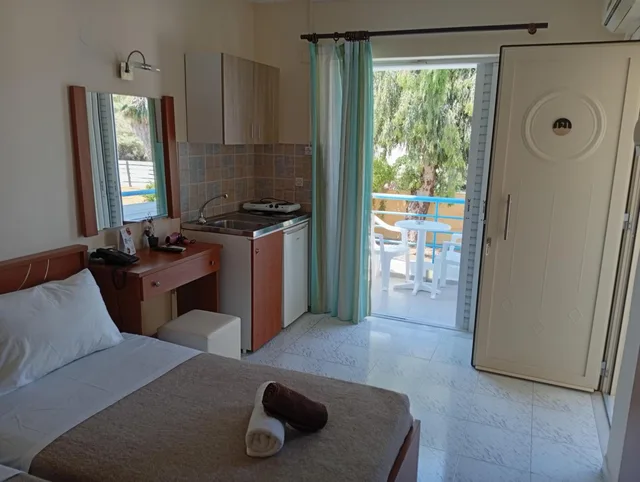 استوديو بسرير فردي، Leonidas Hotel & Studios 3/10