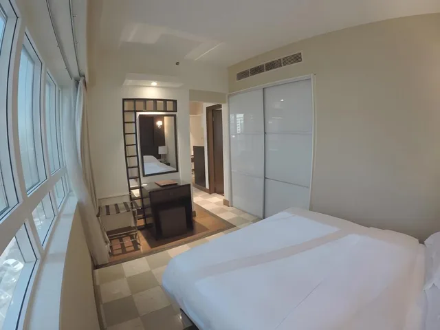 استوديو بانورامي بسرير كينج، Number One Tower Suites 4/8