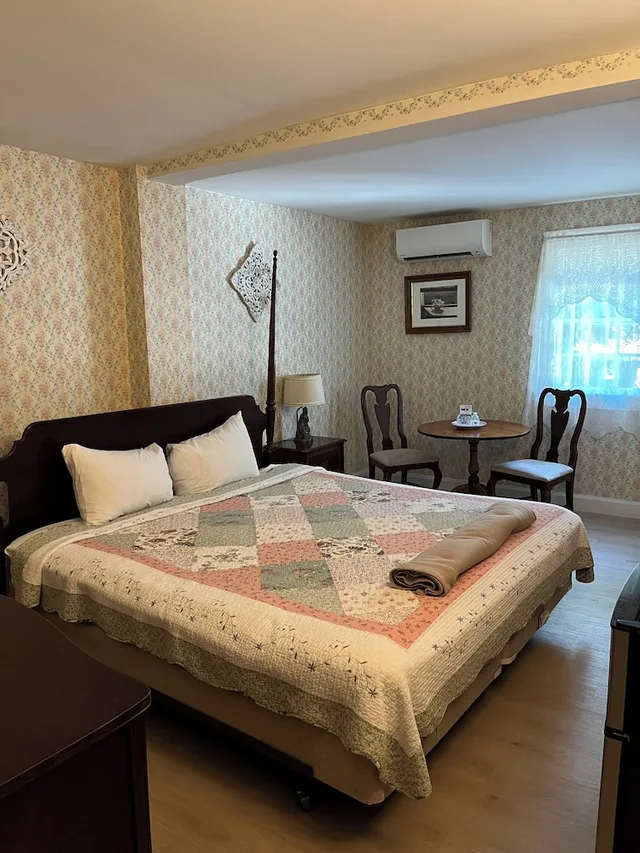 غرفة قياسية بسرير كينج، Old Orchard Beach Inn 9/10