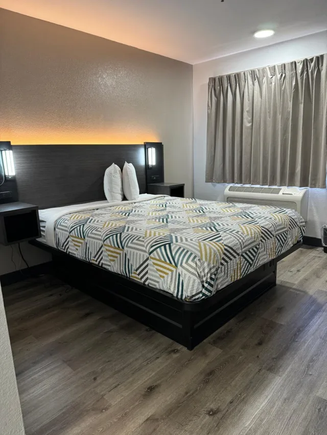 غرفة بسرير كوين لذوي الإعاقة، Motel6 Bradenton, FL 10/10