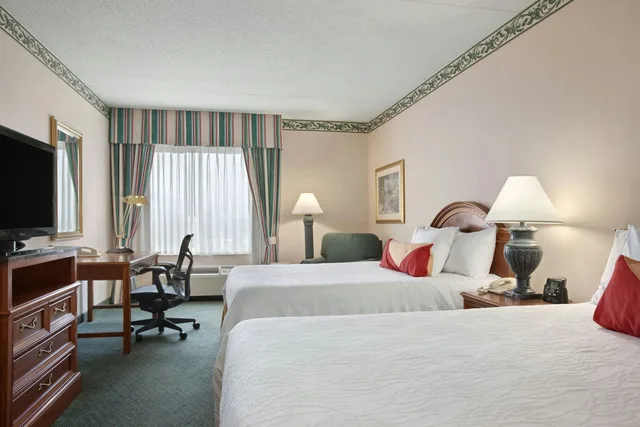 غرفة بسريرين كوين، Hilton Garden Inn Wilkes Barre 1/5