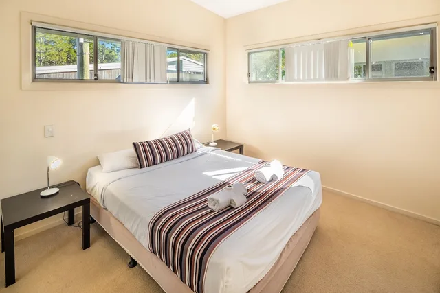 Coastal, Family, Villa, 1 Queen and 2 Bunk Beds، Ingenia Holidays Byron Bay 1/3