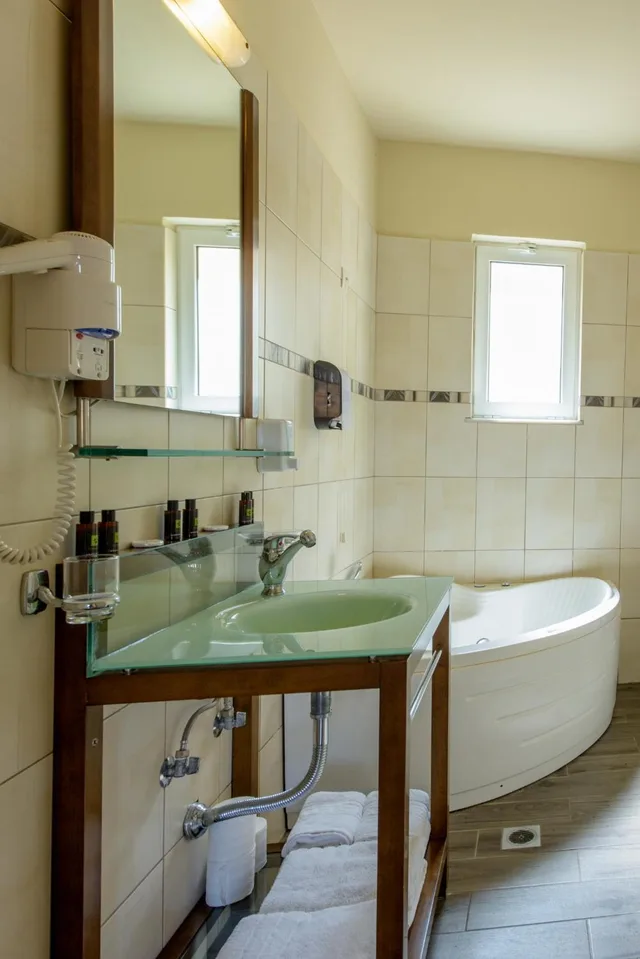 2 Bedrooms, Suite, Plunge Pool, Theo Hotel 8/8