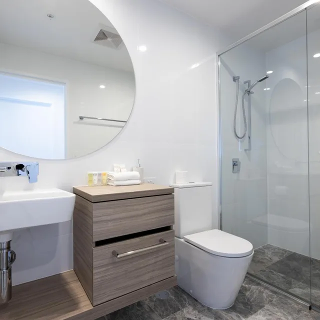 1 Bedroom, Apartment, Partial Ocean View, Qube Broadbeach 7/8