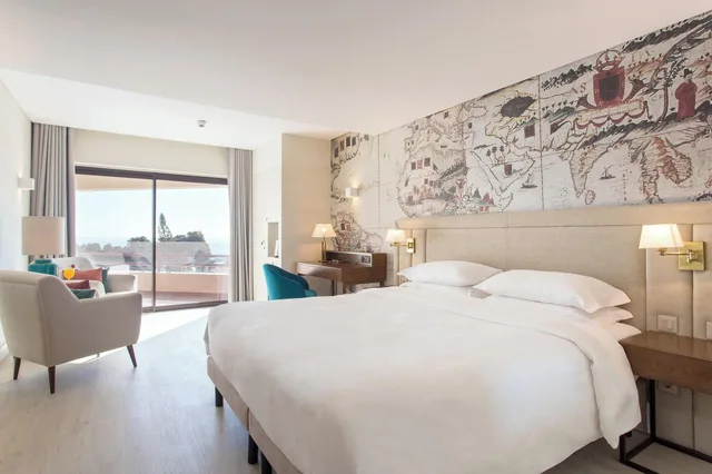 غرفة ديلوكس بسرير مزدوج بإطلالة على المسبح، Four Points by Sheraton Sesimbra 2/6