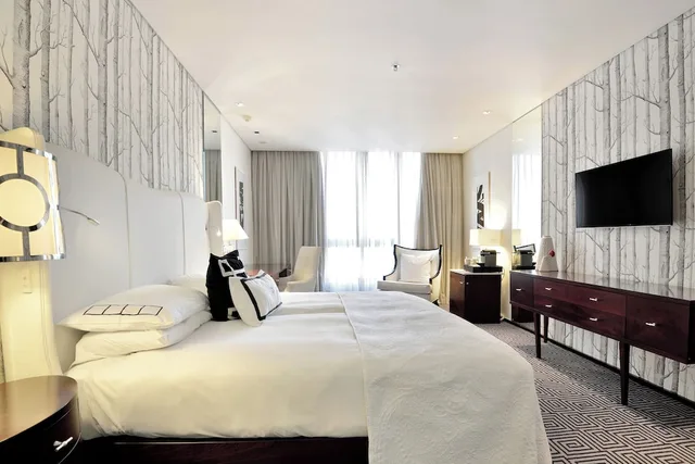 غرفة قياسية بسرير كينج لذوي الإعاقة، Davinci Hotel And Suites On Nelson Mandela Square 2/7