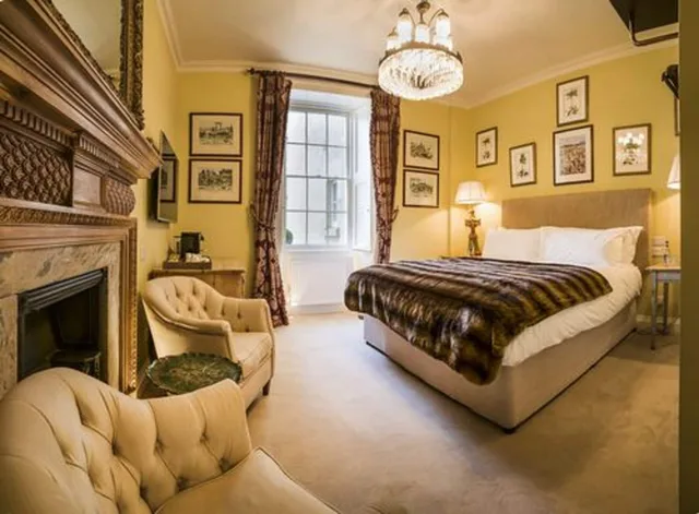 Guest Room, King Bed, NO 15 GREAT PULTENEY 6/10
