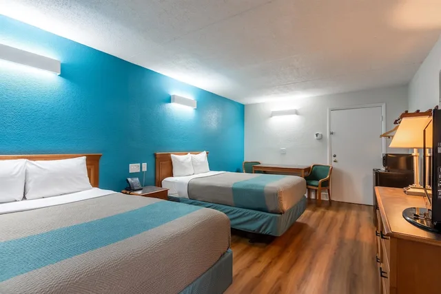 غرفة ديلوكس بسريرين مزدوجين للمدخنين، Motel6 North Little Rock, AR - McCain 7/10