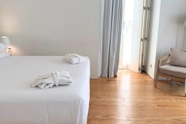 Inspira, Suite, Double Bed, Sofa, Inspira Liberdade Boutique Hotel 8/10
