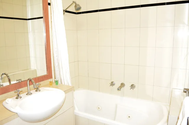 غرفة قياسية بسرير كوين، City Park Hotel 3/4