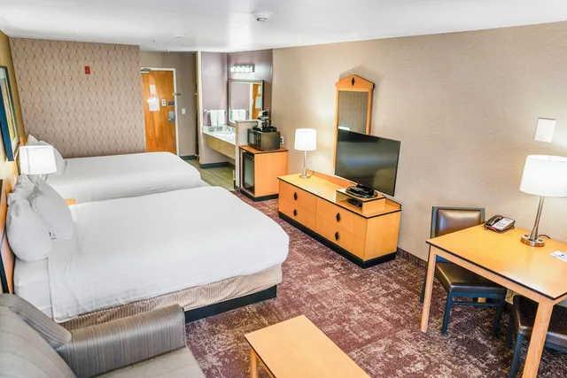 غرفة قياسية بسريرين كوين، Crystal Inn Hotel & Suites West Valley City 3/5
