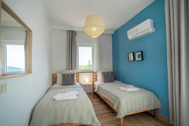 4 Bedrooms, Lanai, Comfort, Villa, 4 Beds, 2 Queen Beds, Sea View، True Blue Boutique Hotel Kalkan 1/10