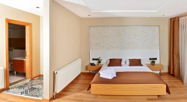 غرفة قياسية بسرير مزدوج، Inanlar Deluxe Hotel 2/3