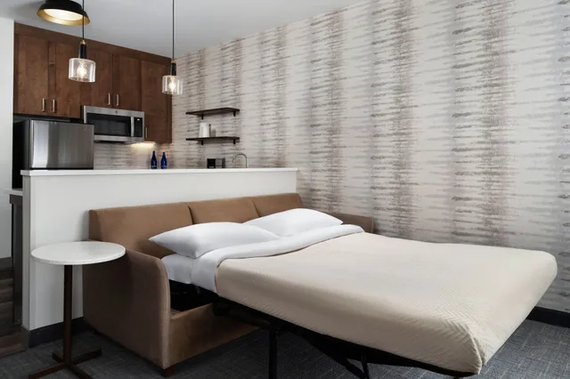 جناح بسرير كينج بغرفة نوم واحدة مع أريكة، Inn at Bellefield / Hyde Park 5/10