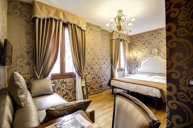 غرفة قياسية ثلاثية، Hotel Domus Cavanis Venezia 3/6