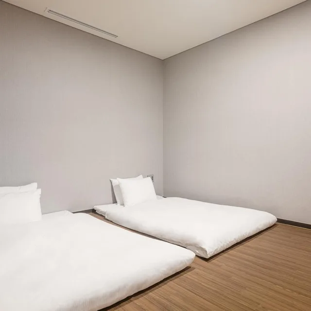 جناح بسرير كوين بإطلالة على البحر، Hotel Tops 10 5/10