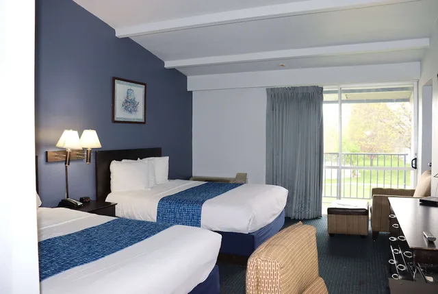 غرفة بسريرين كوين يُسمح فيها بالحيوانات الأليفة، Travelodge By Wyndham Milwaukee 3/4