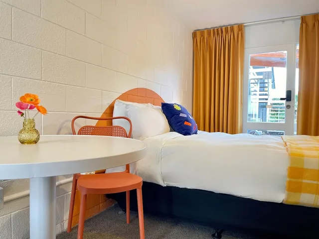 استوديو أساسي بسرير كوين بمطبخ صغير، Mt Eden Motel 4/10