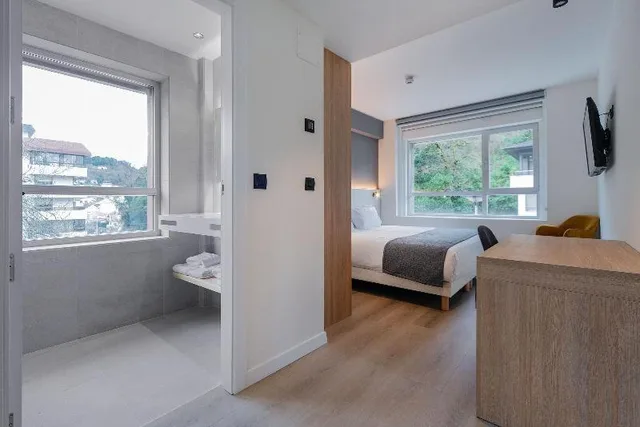 غرفة بسرير كوين، Hotel Distrito Oeste 2/4